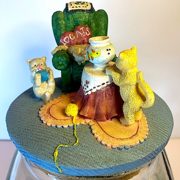 NEW GLASS JAR ADORNED WITH CATS JAR TO STORE DRY CAT FOOD - Picture 2 of 6